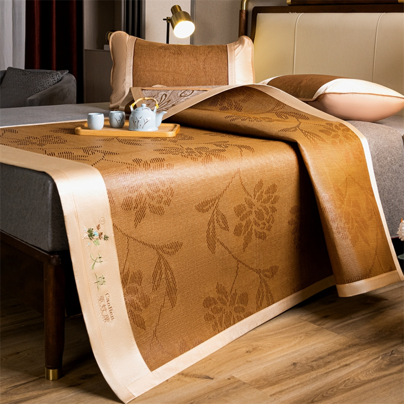Bamboo Cooling Mat and Pillowc - đánh giá và giá Silk Pillowcase Set