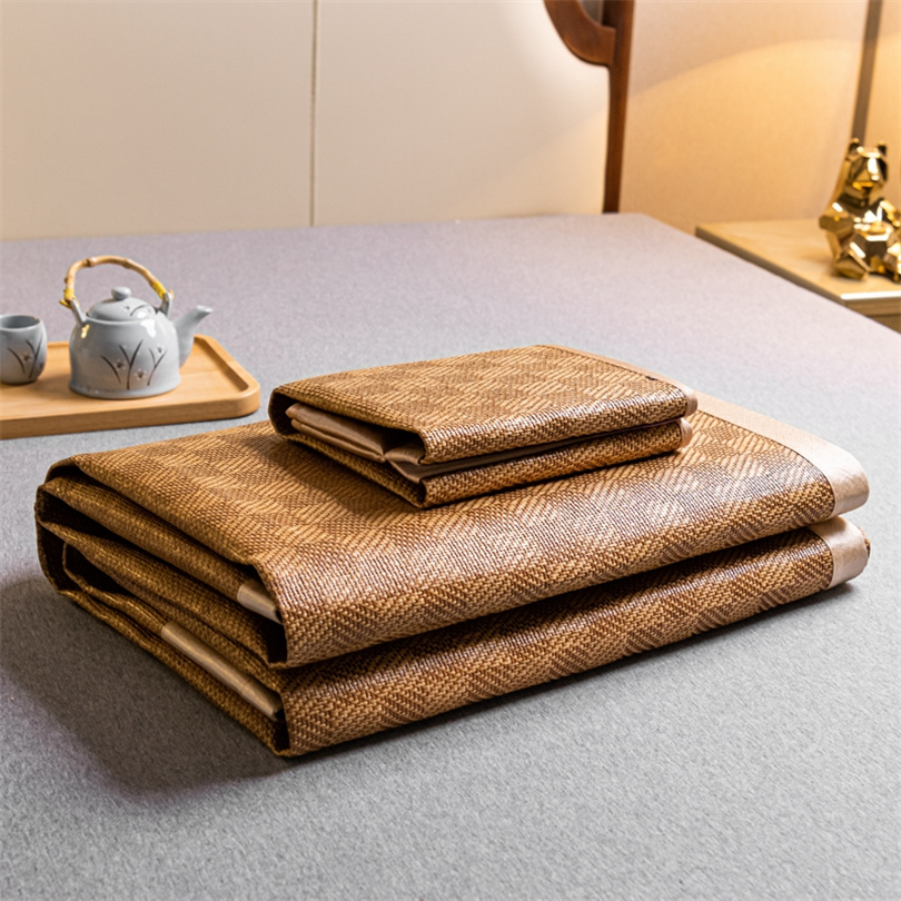 Cooling Mat Bamboo Summer Mat  - đánh giá và giá Silk Pillowcase Set