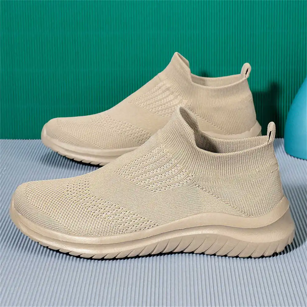 Beige Soft New Novelty Tennis  - đánh giá và giá Luxury Lifestyle Dark