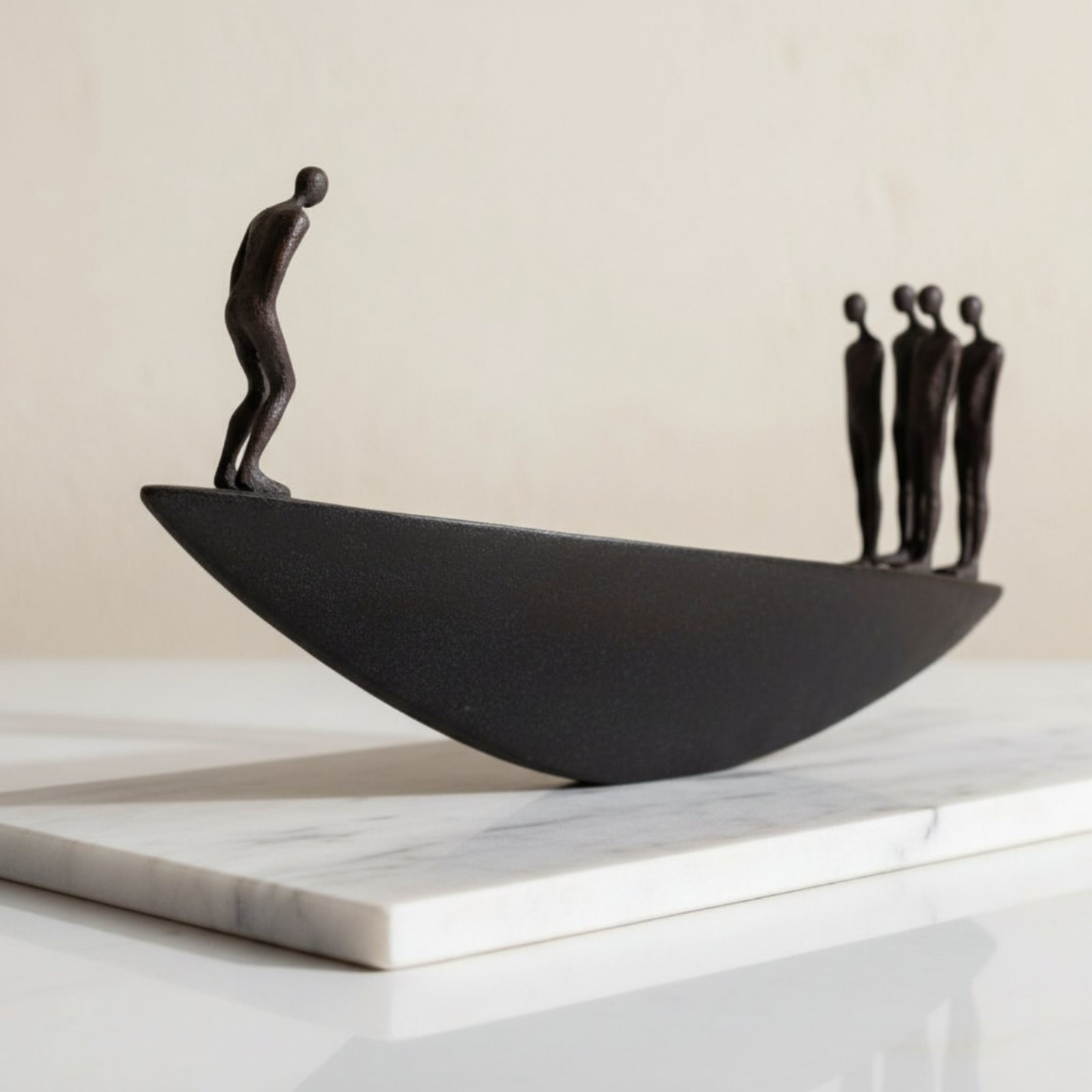 Modern Resin Sailboat Statue A - đánh giá và giá Luxury Lifestyle Items